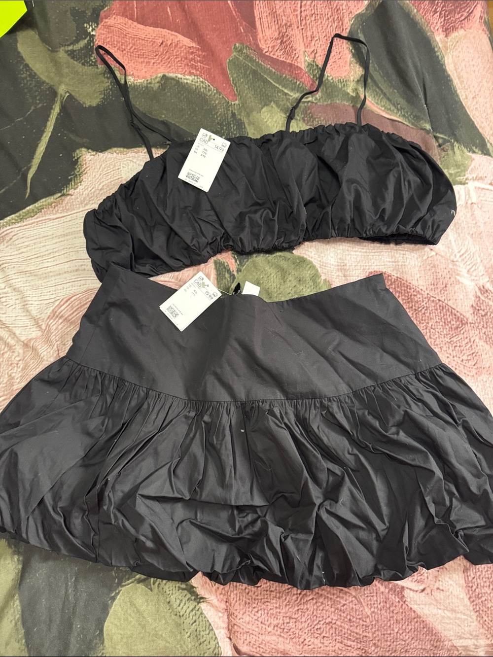 H&M Black Tiered Mini Skirt